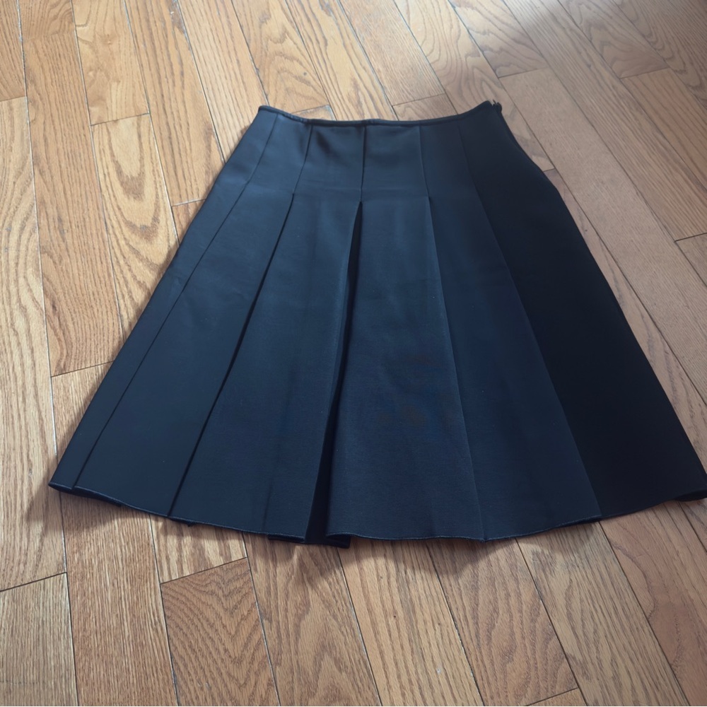 Max Mara pleated skirt Black Knee Length A Line Small Office Capsule Wardrobe